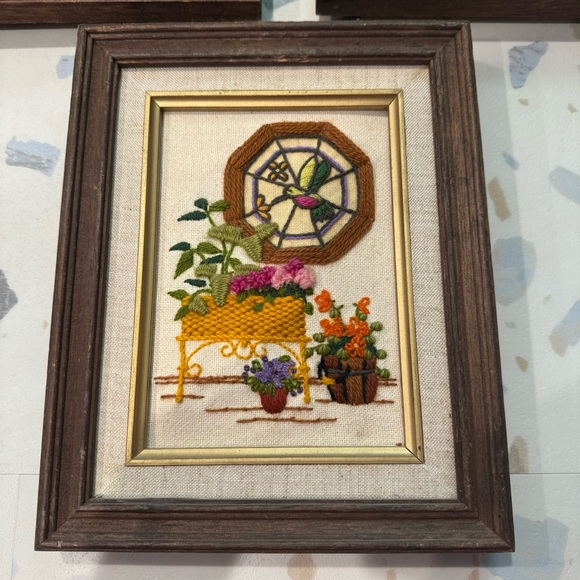 Vintage Sunset Designs framed Set of 3 Crewel Embroidery Plants Flowers 70s - Picture 6 of 8